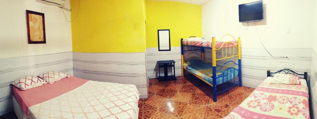 Hostal Maranatha Santa Marta  Exterior photo