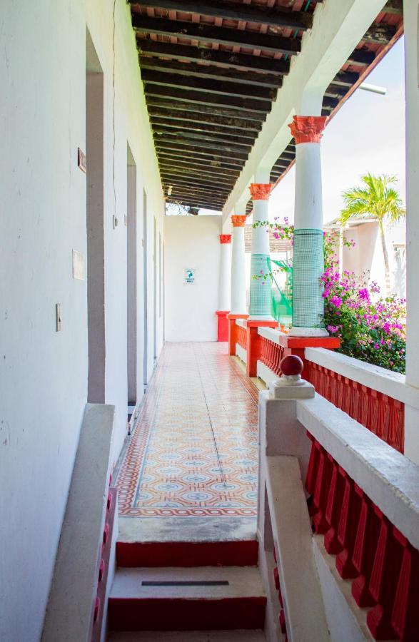Hostal Maranatha Santa Marta  Exterior photo